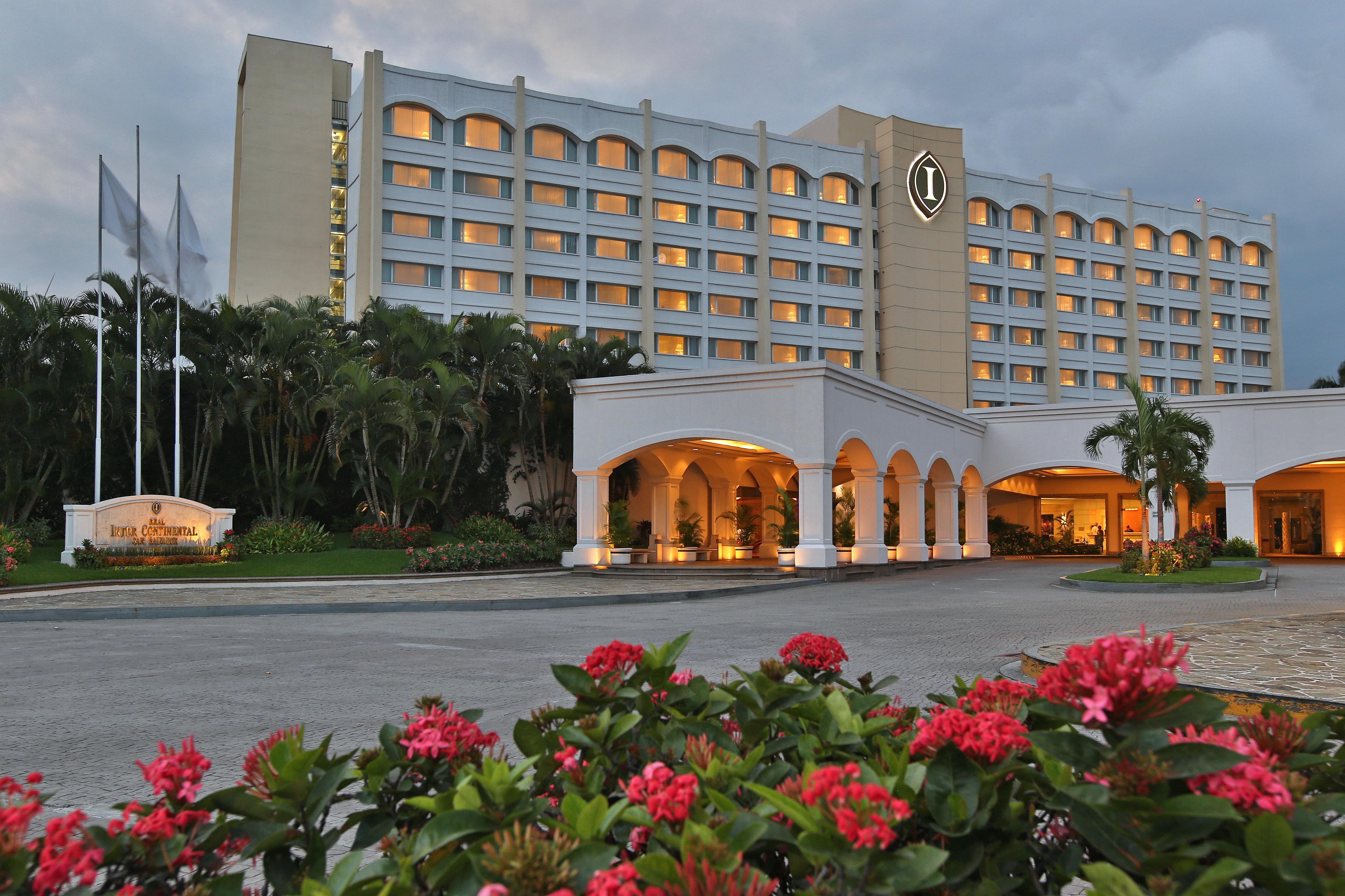 Real Intercontinental San Salvador By Ihg Hotell Exteriör bild